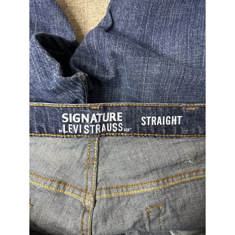 Signature By Levi Strauss Mens Straight Jeans Size W40 L30 Dark Wash Denim - Picture 4 of 6
